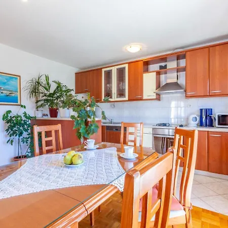 Apartment Mare Trogir Exterior photo